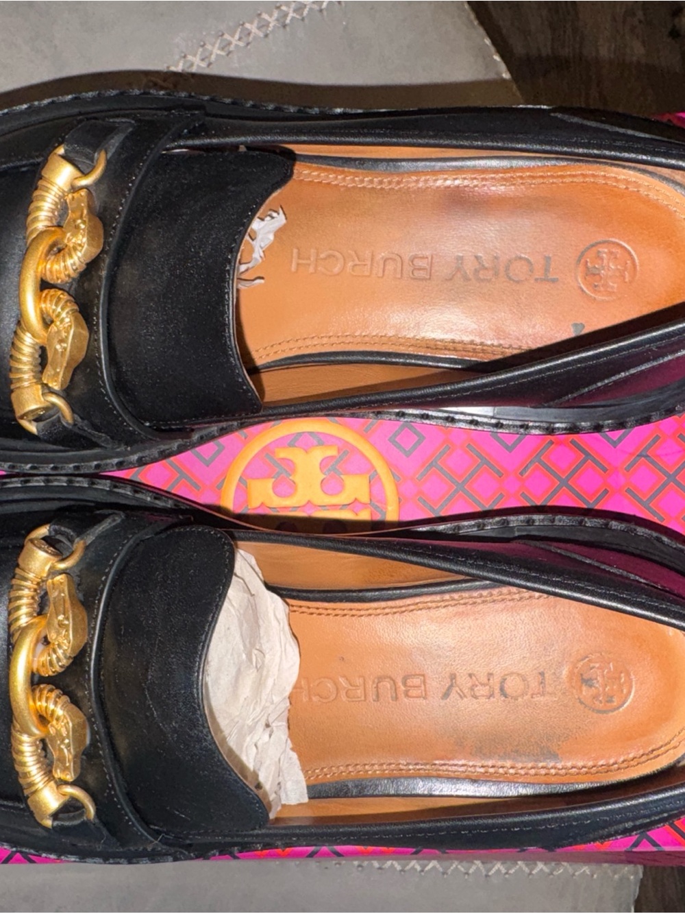Tory Burch Jessa Lug Sole Black Leather Loafers with Gold Chain Detail 9.5 - Picture 7 of 7
